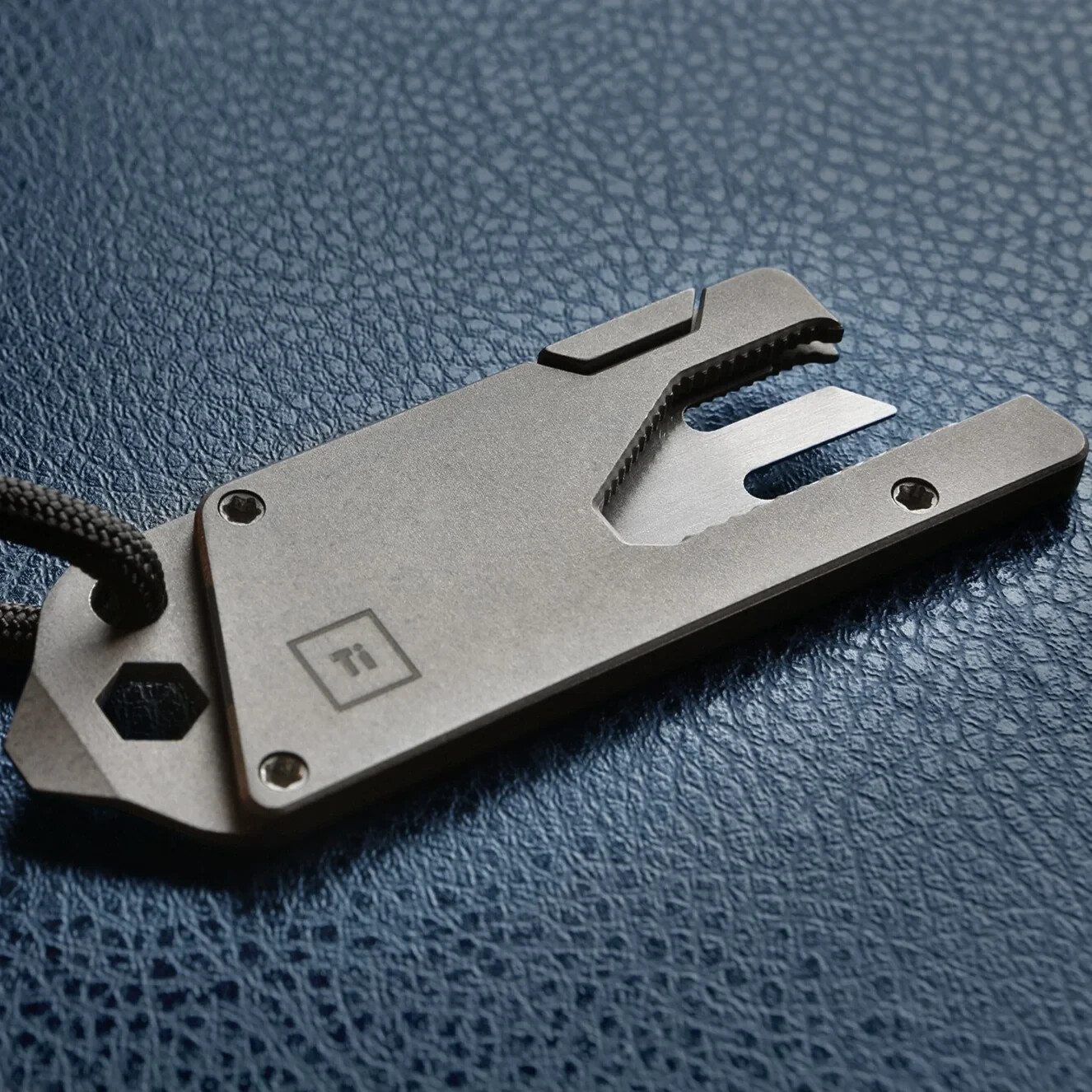 Big Idea Design Deluxe Pocket Tool Universal Wrench Design Titanium Handles