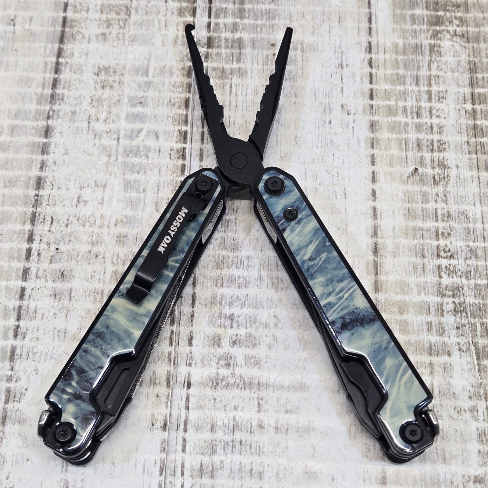 MOSSY OAK 13-in-1 Large Folding Multi Tool Plier Portable Pocket Knife Camping