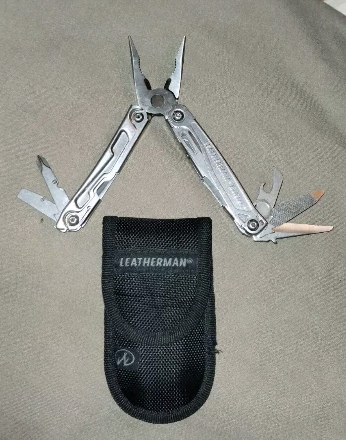 Leatherman Bolster 13-Tool Stainless Steel Multi-tool & Sheath Lightweight 5.9oz