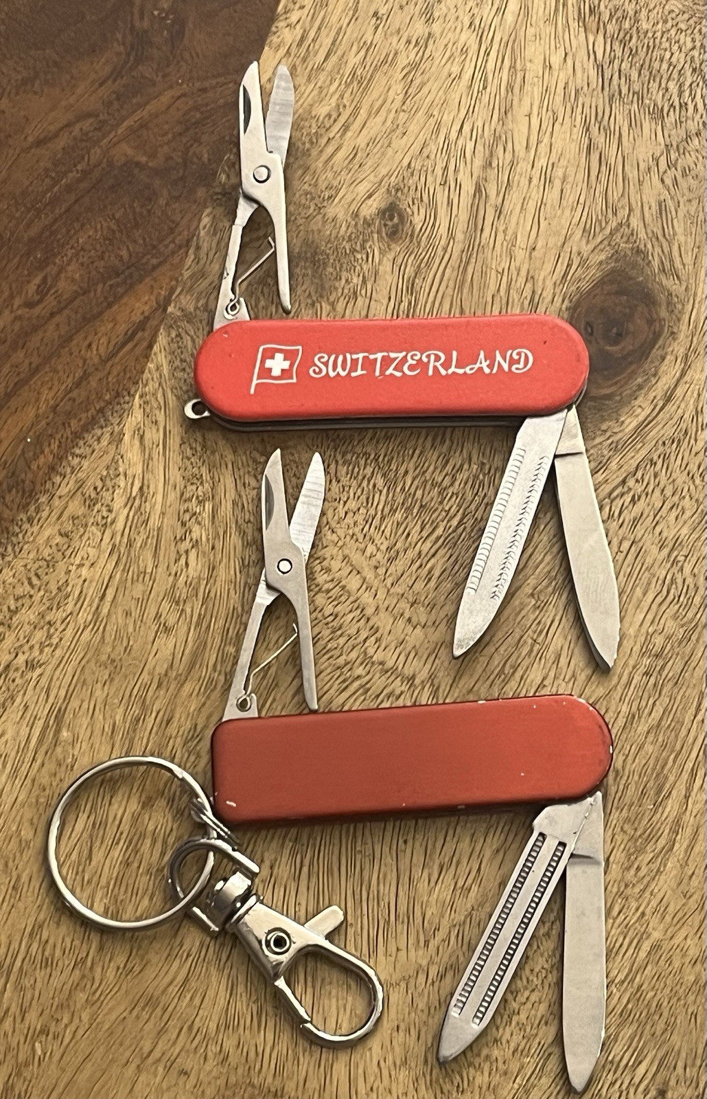 Generic “Switzerland” Inscription Multi Tool Keychain TSA Confiscated Lot Of 2