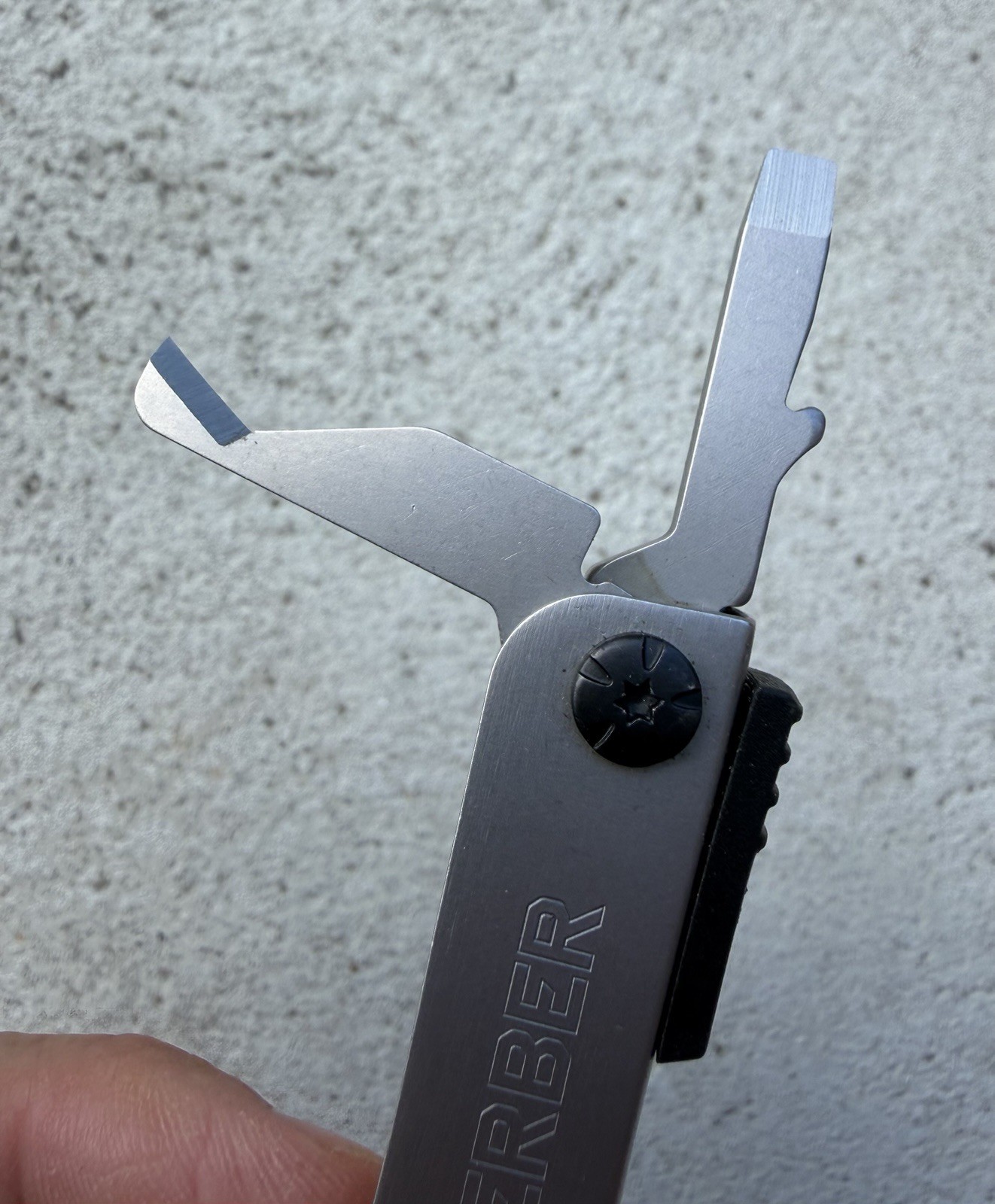 GERBER OCTANE RED/SILVER MULTI-PLIER MULTI TOOL IN SHEATH DISCONTINUED, RARE EXC