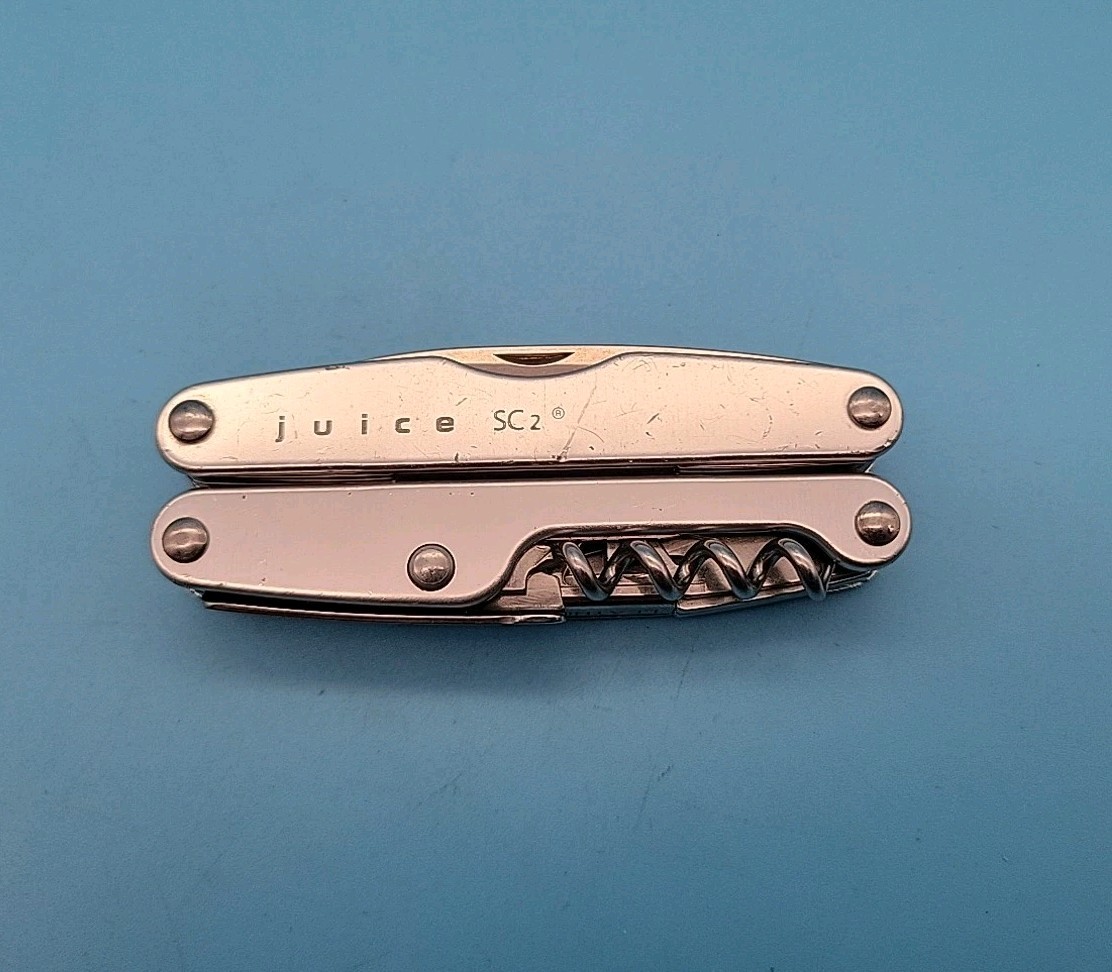 Leatherman JUICE SC2 Multi-Tool – Dated 1202- Gray – Pliers, Corkscrew
