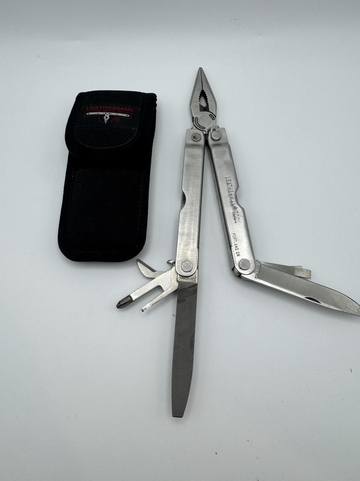 VTG Leatherman PST II Multi-Tool Multifunction Pocket Knife EDC Dated 0897