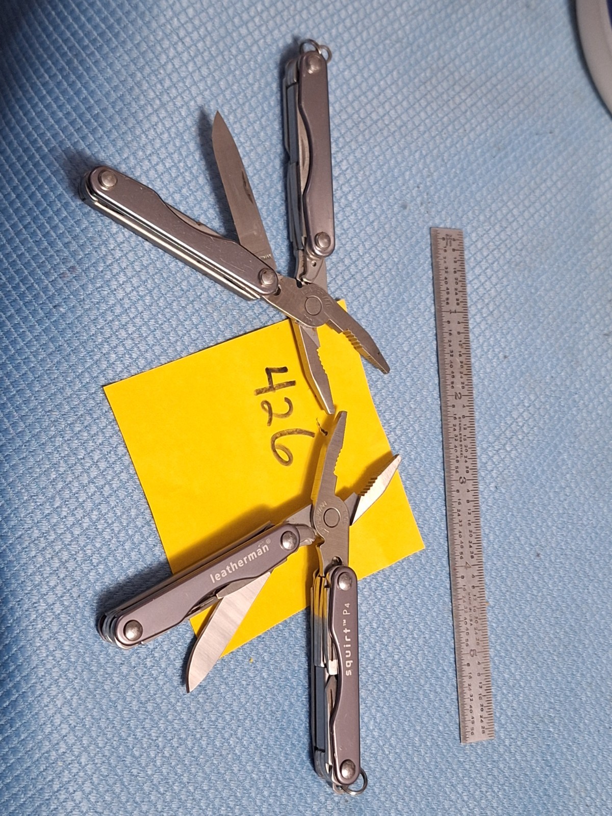 2 LEATHERMAN P4 SQUIRT Grey Multi Tools COLLECTORS GREAT GIFTS Loc 426