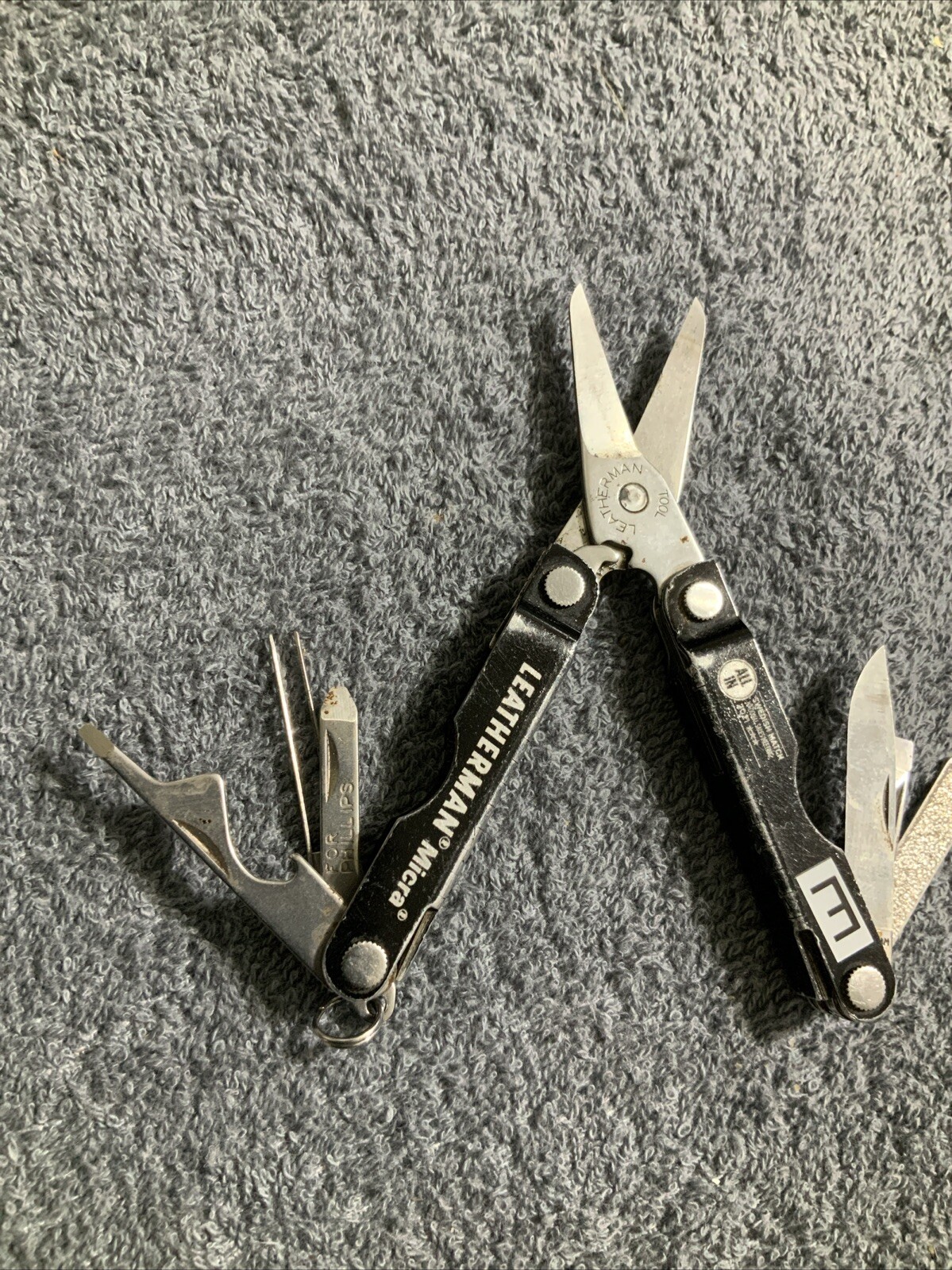 Leatherman Micra Multi-Tool Knife, Scissors- Black (E)