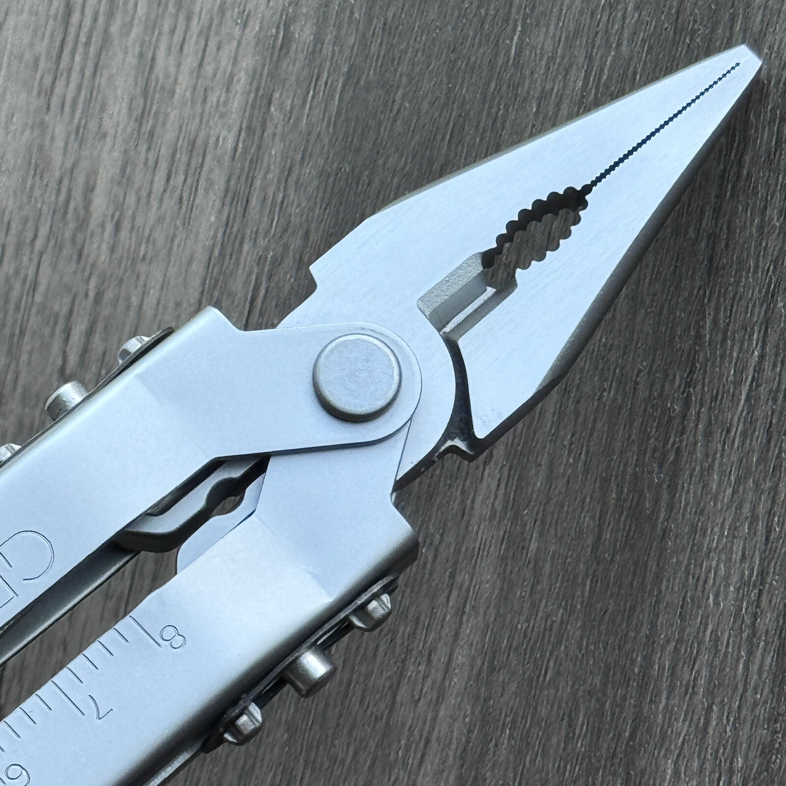 Special edition Gerber MP600 Deluxe Multi-Plier w/sheath and Tool Kit/Bit Kit