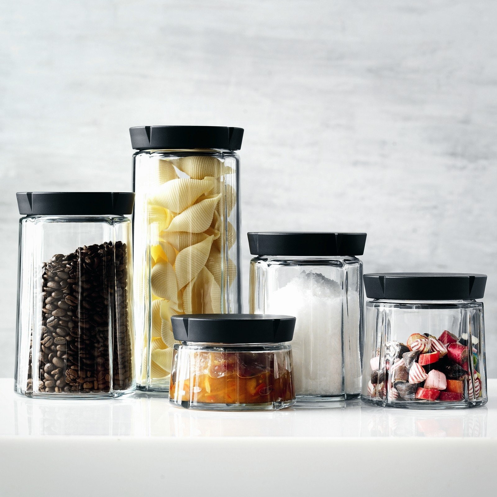 Grand Cru Storage Jar Black 4.3 Inch Height 16.9 Oz With Gift Box Included