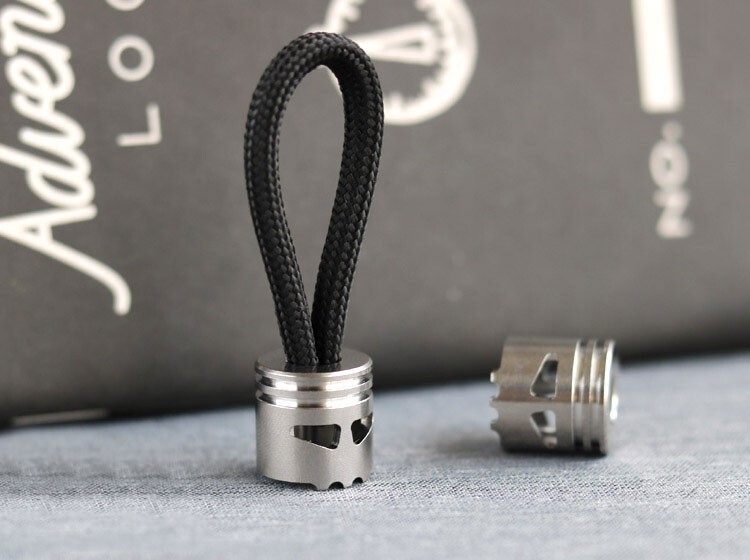Titanium Piston Skull Knife Bead Key Parachute Cord DIY Pendant Lanyard EDC