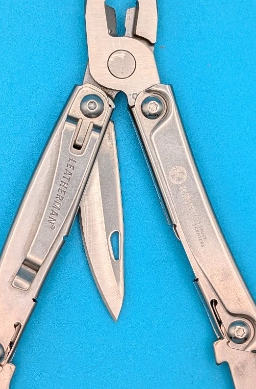 Leatherman Rev 3.8″ Multi-Tool, Stainless!
