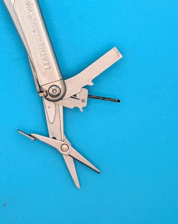 Leatherman Wave Plus + Multi-Tool! FAST SHIPPING! EXCELLENT