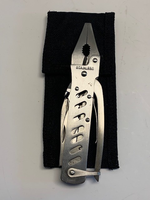 LOT of Multi-Tool and Knives, Winchester, Gerber, Frost, Tac-Force, Maxxam READ
