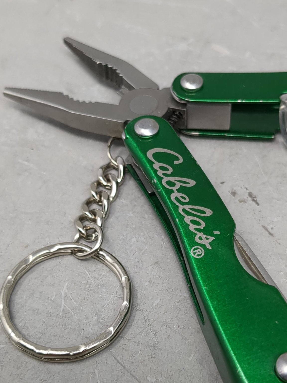 Cabela’s Green Multi-Tool with LED Light Pliers Knife Keychain * Needs Battery *