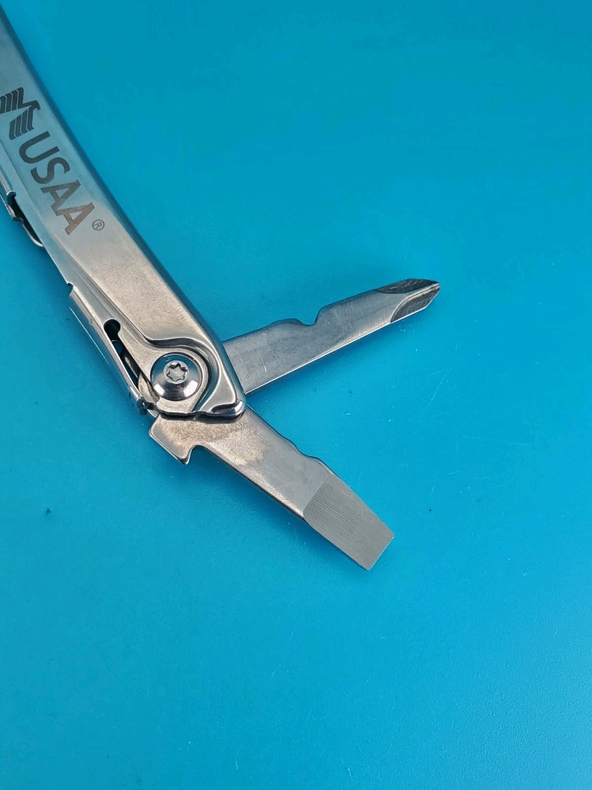 Leatherman Rev 3.8″ Multi-Tool, Stainless! USAA