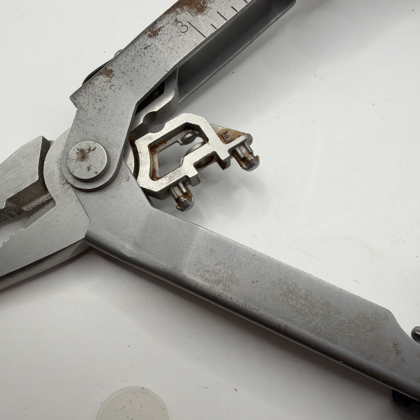 Gerber MP600 Multi-Tool Needle Nose Pliers USA Missing Retaining Clip
