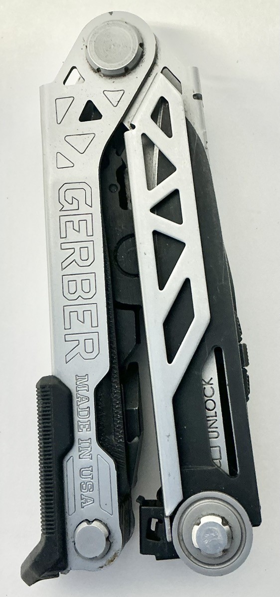 GERBER LEGENDARY BLADES CENTER DRIVE (P33013910)