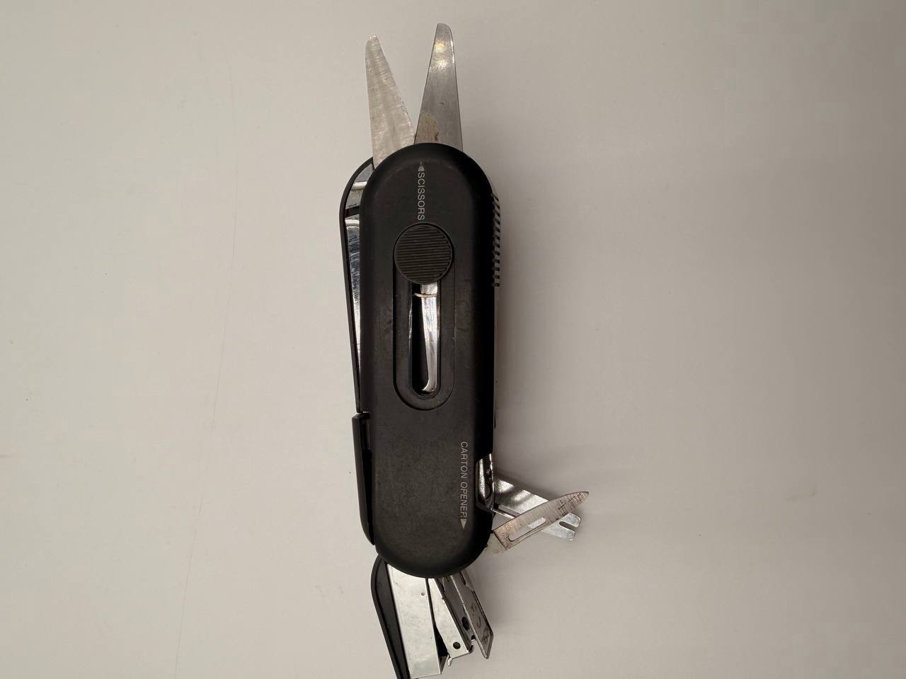 Factor Y Plus Multi-Tool Pocket Tool – Black – With Multiple Functions