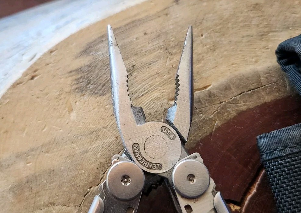 Original Leatherman Wave Multi-Tool Pliers w/ Sheath – Great Condition – N16