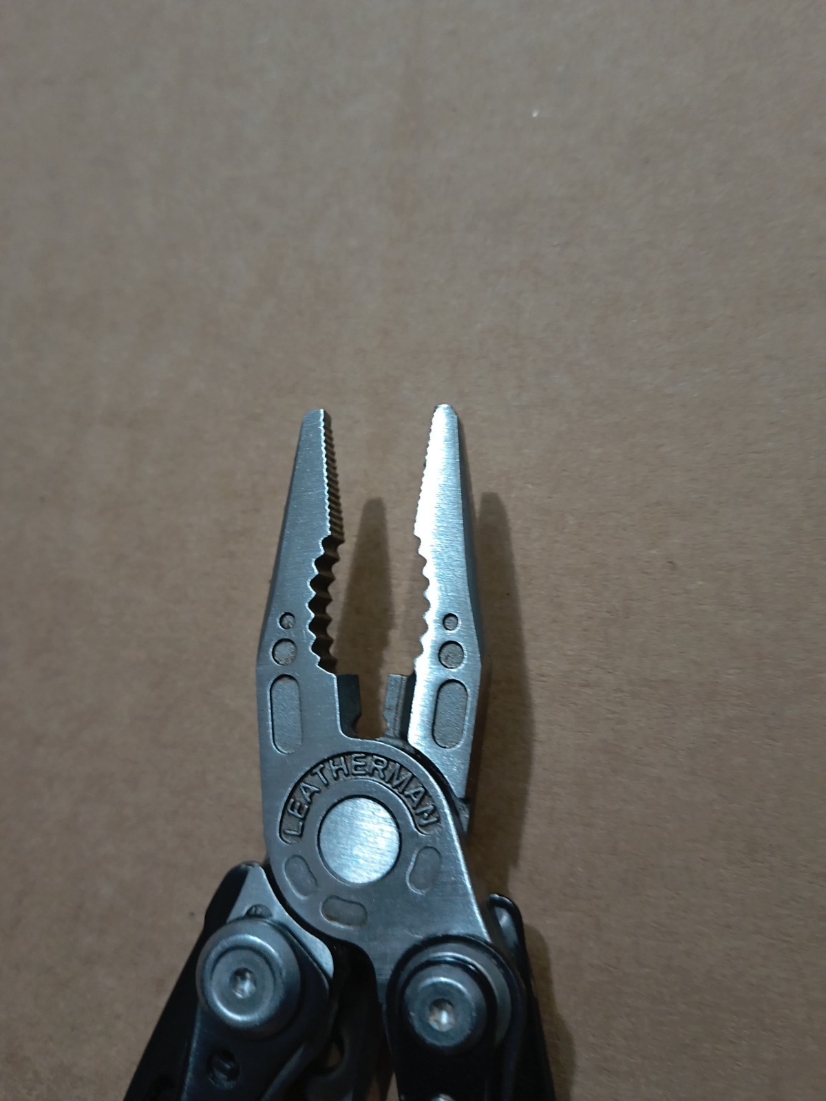 Leatherman Skeletool CX Multitool Plain Edge Knife 154cm