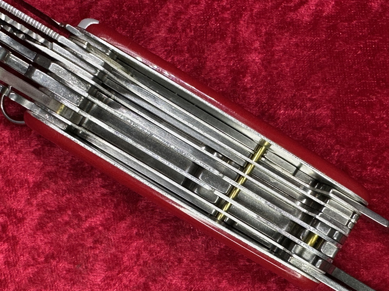 Victorinox SwissChamp Red Swiss Army Knife 91mm 33 Function 22 Tool 8 Layer(683)