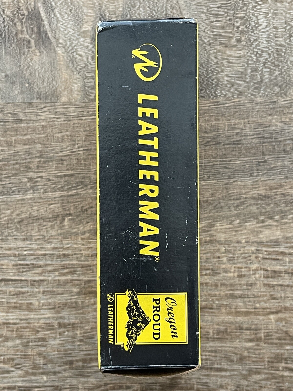 Leatherman MUT w/Titanium Clip multi tool, dark brown molle sheath. Vintage 2013