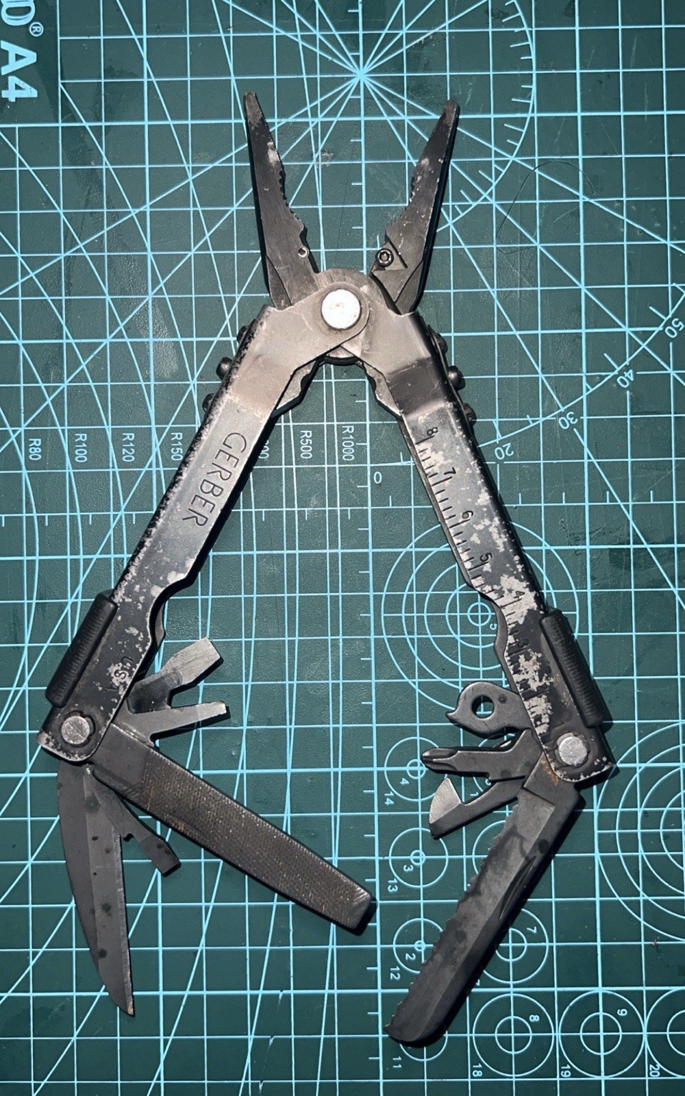 Gerber 75501 MP600 Needlenose Multi-Tool Used For Parts Or Repair