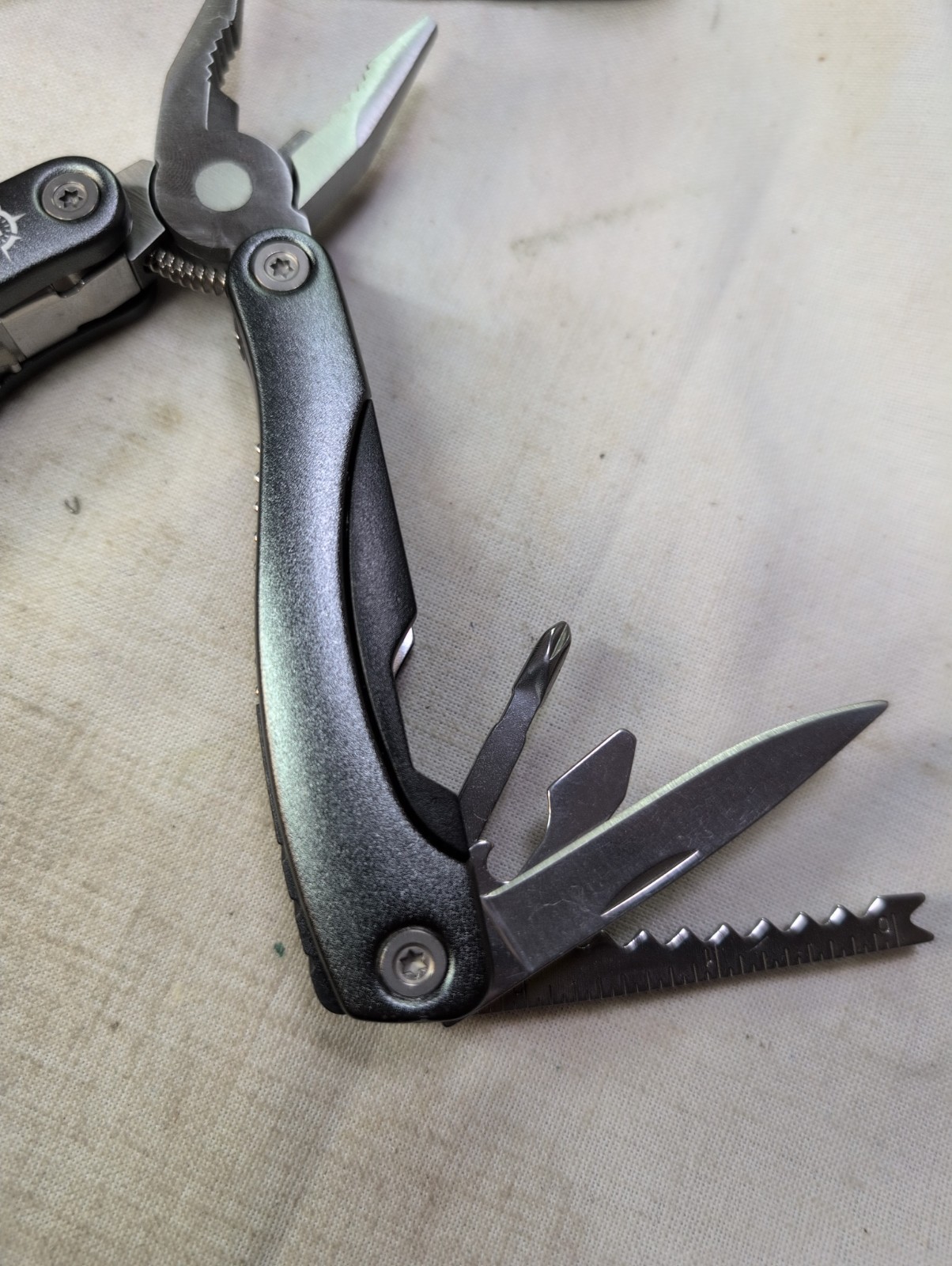 McCarthy 14 In 1 Multitool Stainless Steel Blades No Box But Unused