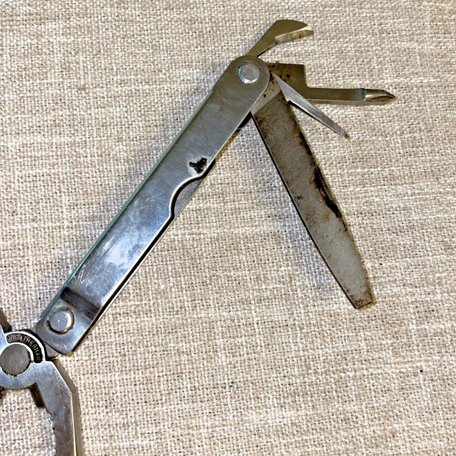 Vintage Leatherman 9 Multi Tool With Sheath. USA Made Pat. 1325473