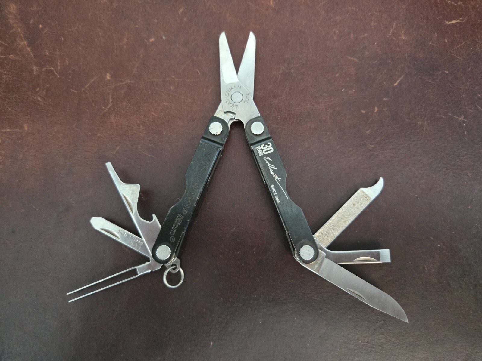 Vintage Leatherman Micra 30th Yr Anniversary Micra w/ Leather Slip 057k