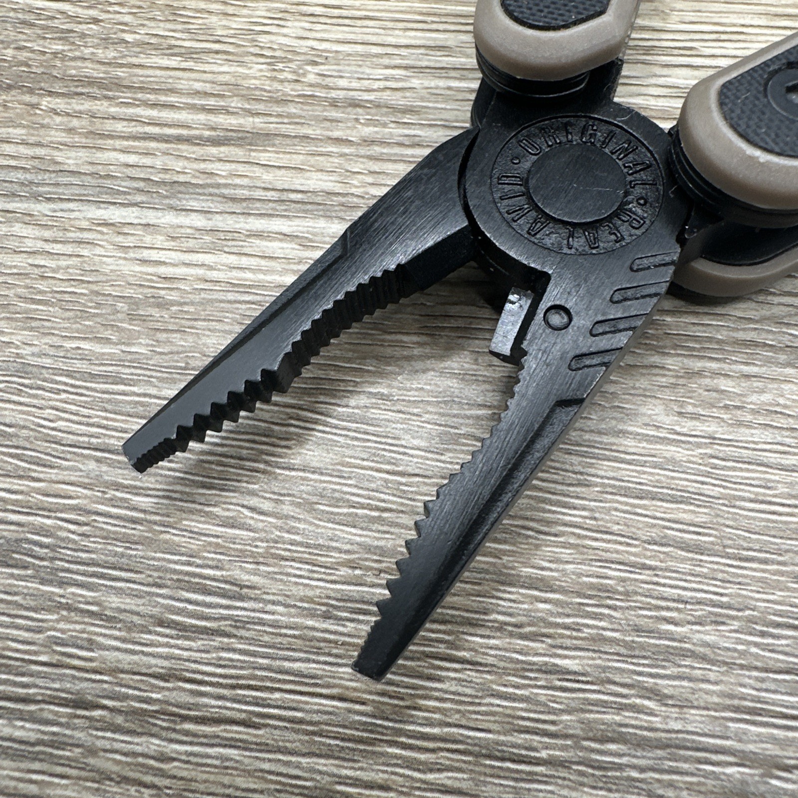 Real Avid Multi-Tool AR15 Hunting Rifle Tool Pliers Knife More!
