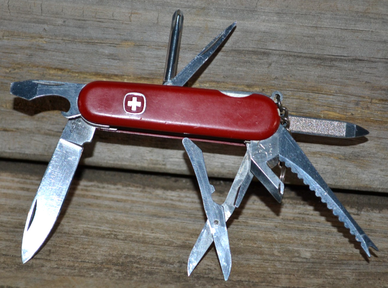 OEM Wenger Delemont Master Fisherman Swiss Army 85mm Red Multi-Tool Knife–Good