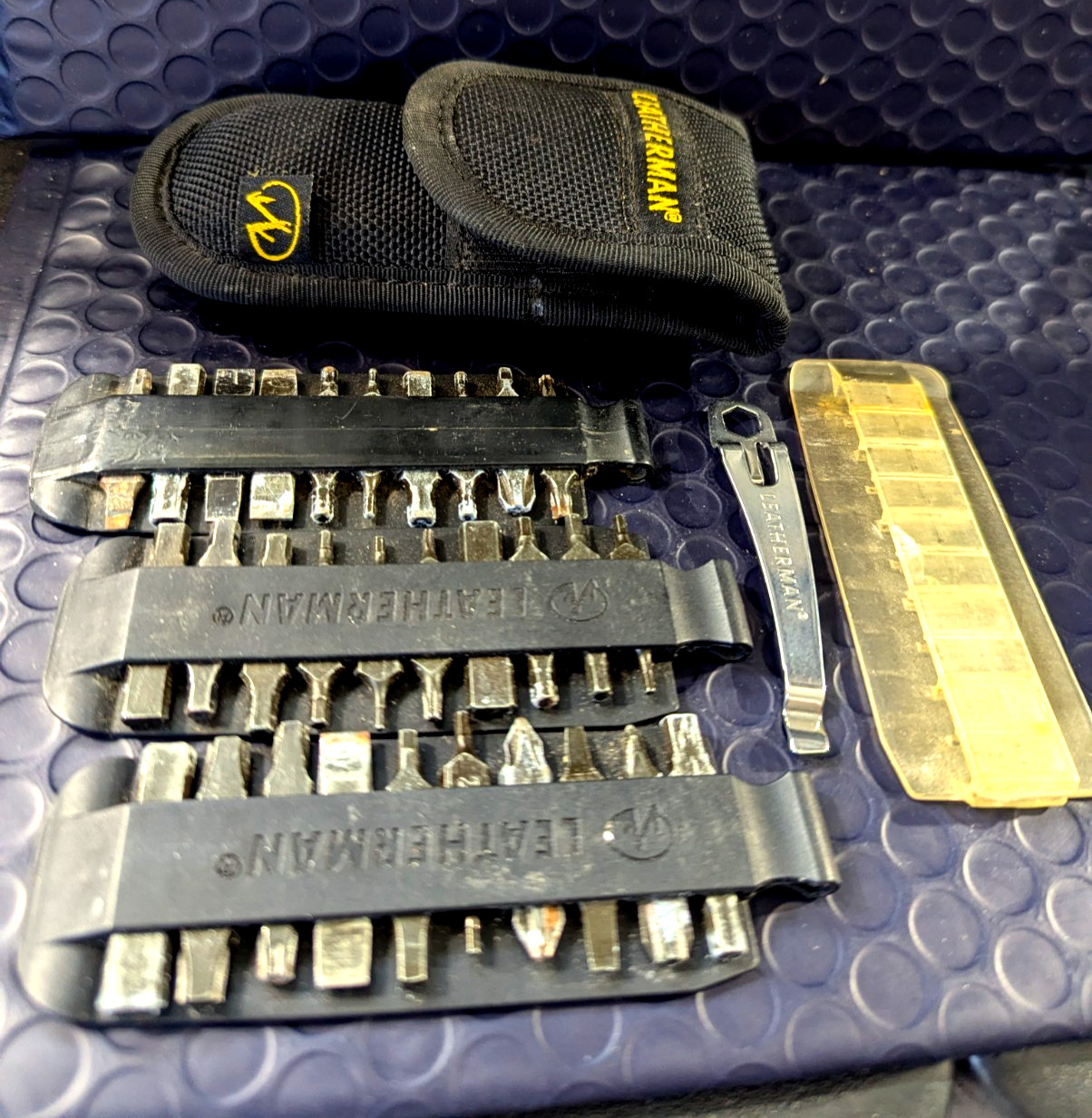 Leatherman Multi tool Large 30pc Bits Tips Parts Lot Carry Pouch Sheath driver