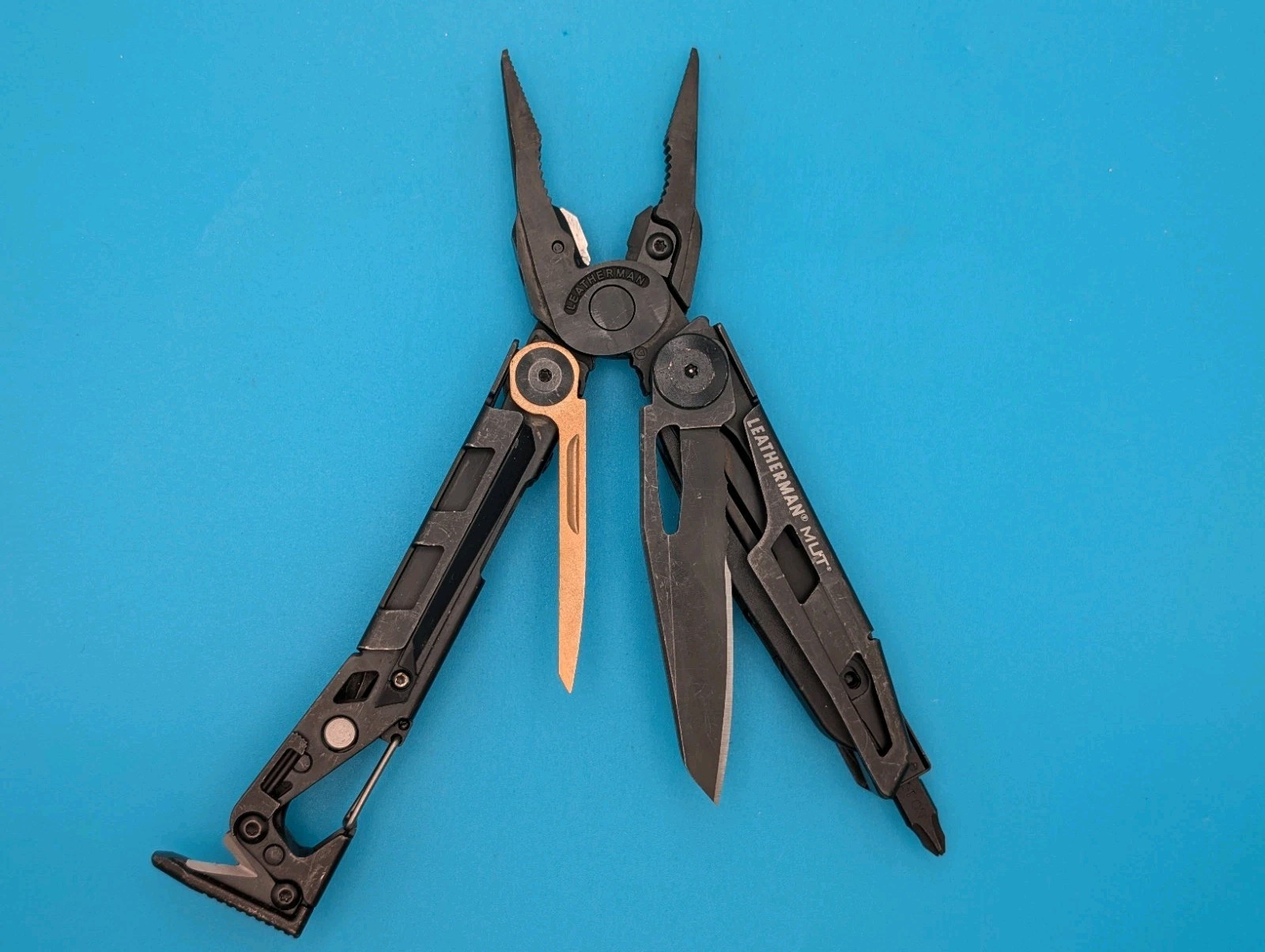 Leatherman MUT Multi Tool!