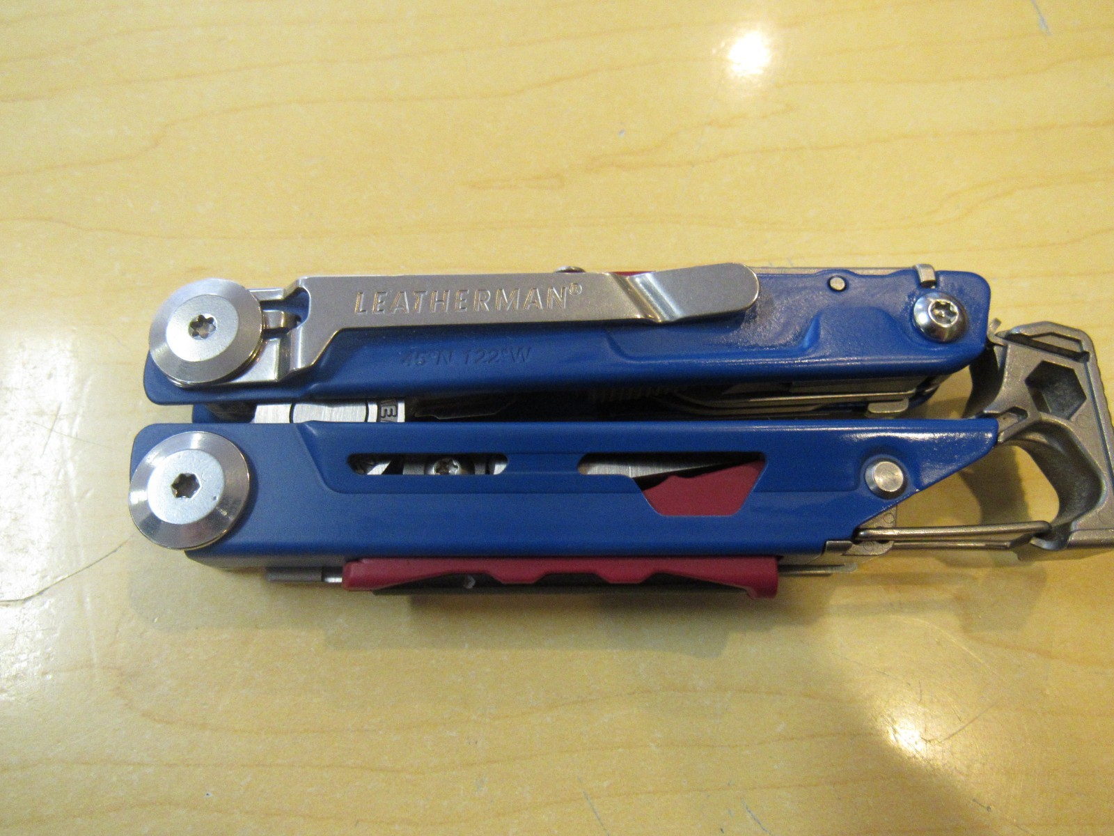 Leatherman SIGNAL Multi-Tool, 19 Tools – Blue Used But In Great Shape.