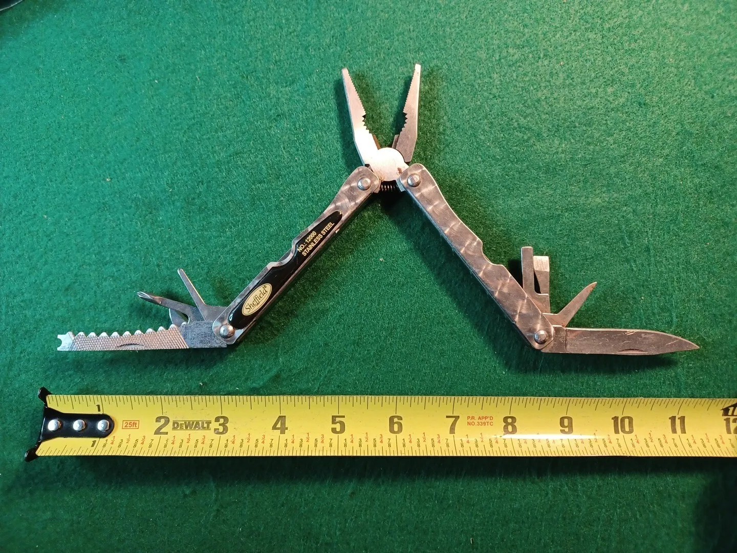 Sheffield no: 12000, 12 In 1 Multi tool