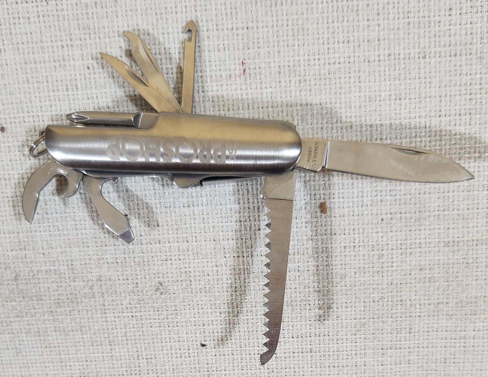 Nice ProShop MultiTool in Gift Case with 11 Tools Even a Flashlight