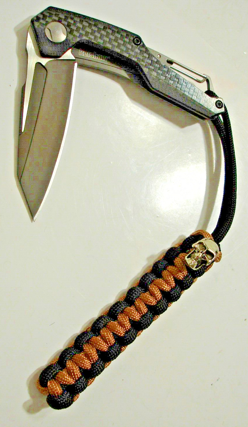 BLACK & GOLD 550 PARACORD HANDMADE KNIFE LANYARD + METAL SKULL BEAD MADE IN USA