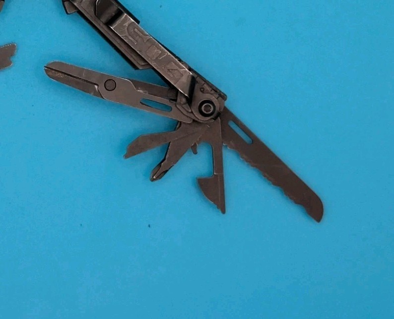 SOG PowerPint Tool Compact Lightweight Black Multi-Tool!