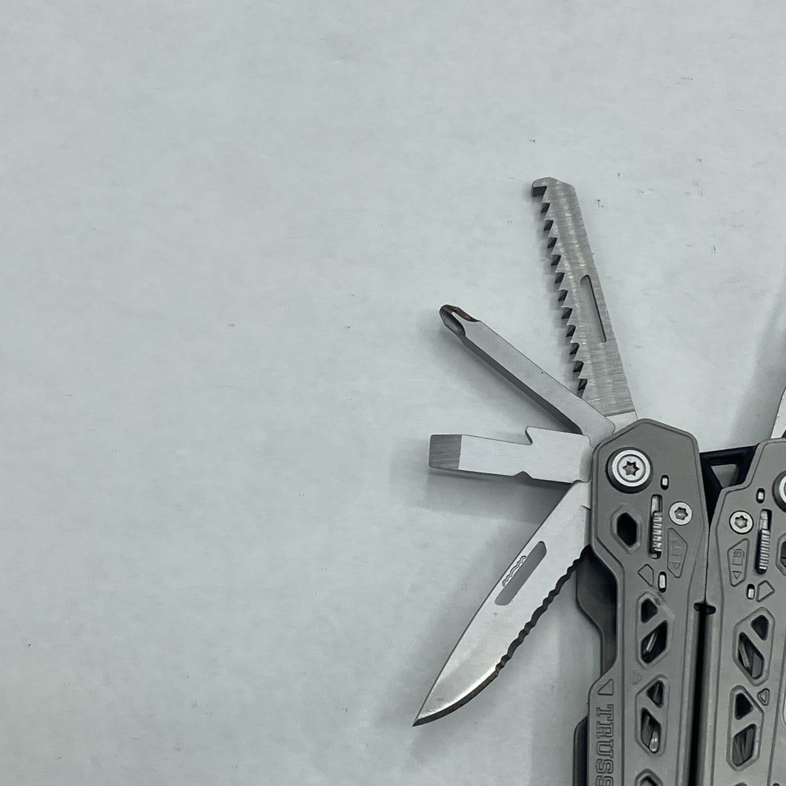 Gerber Truss Multi Tool – Gray