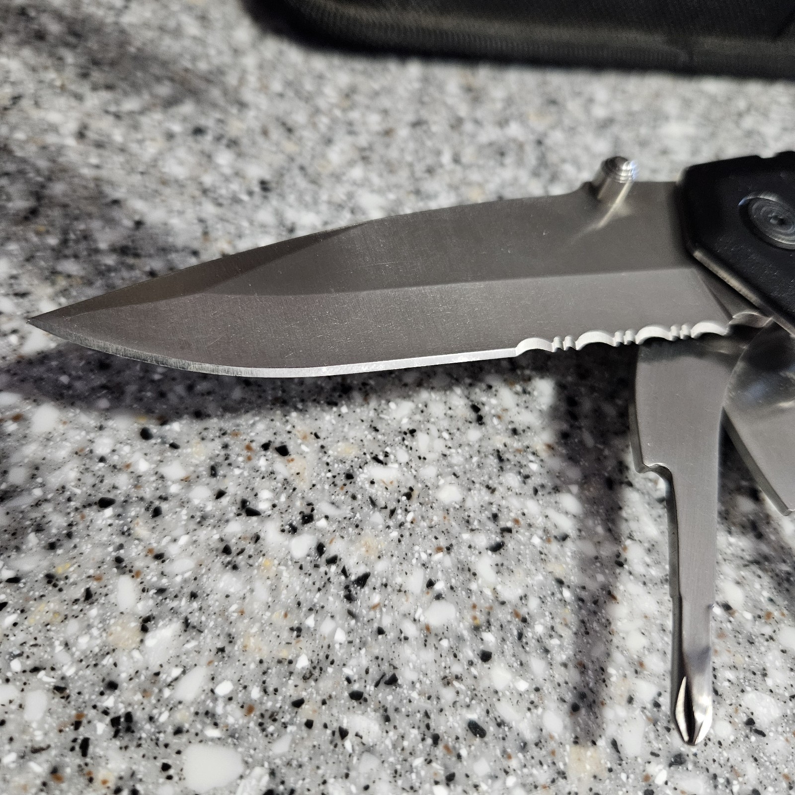 Kilimanjaro Magnus 9-in-1 XL Multi-Tool Folding with Snap Pouch. 10″ Blade Out!