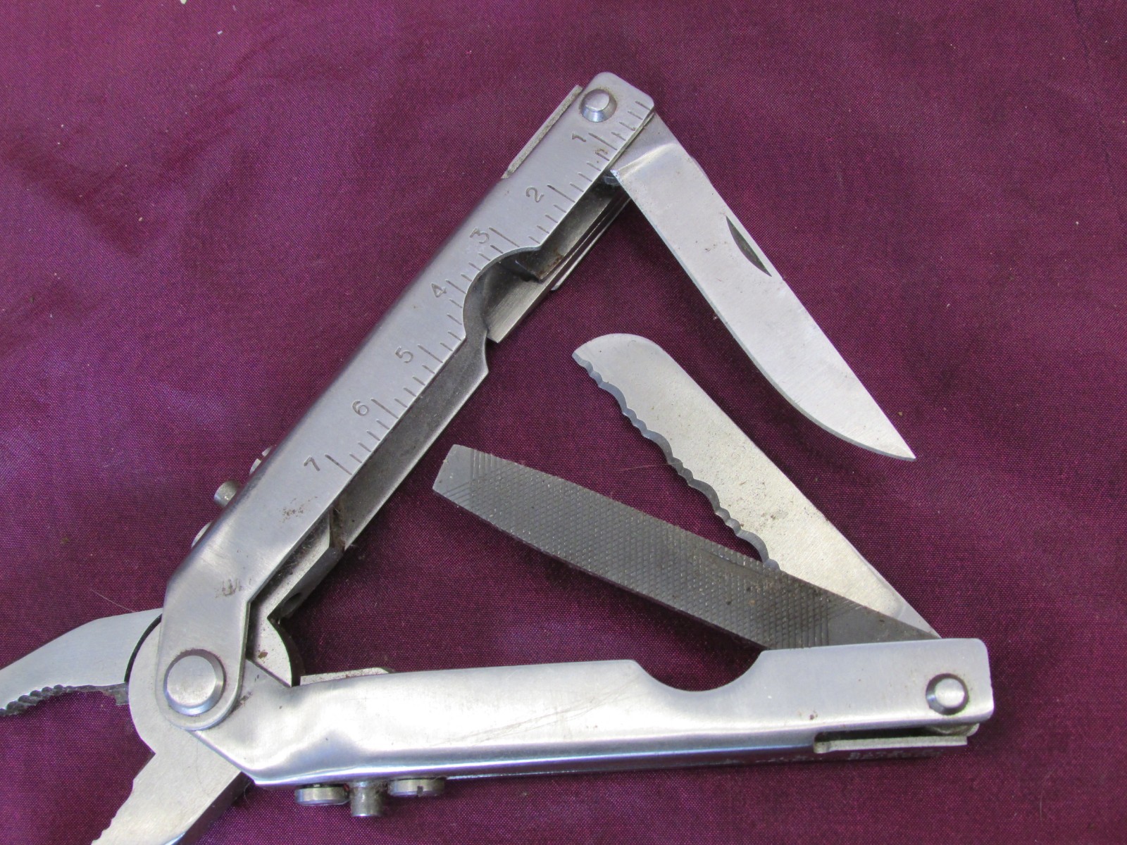 Carolina Multi-tool knife plyers Stainless USA pat. Good shape