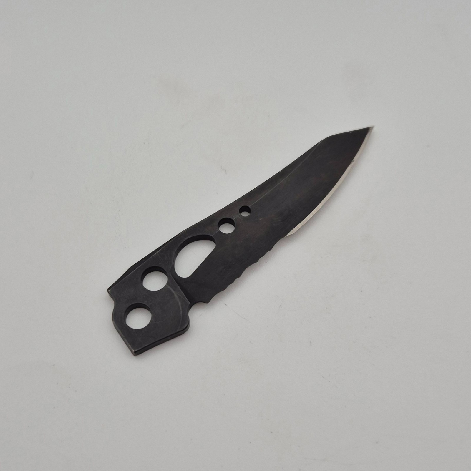 Leatherman Skeletool – 420HC Combo Knife (Black) – New Genuine Mod Part