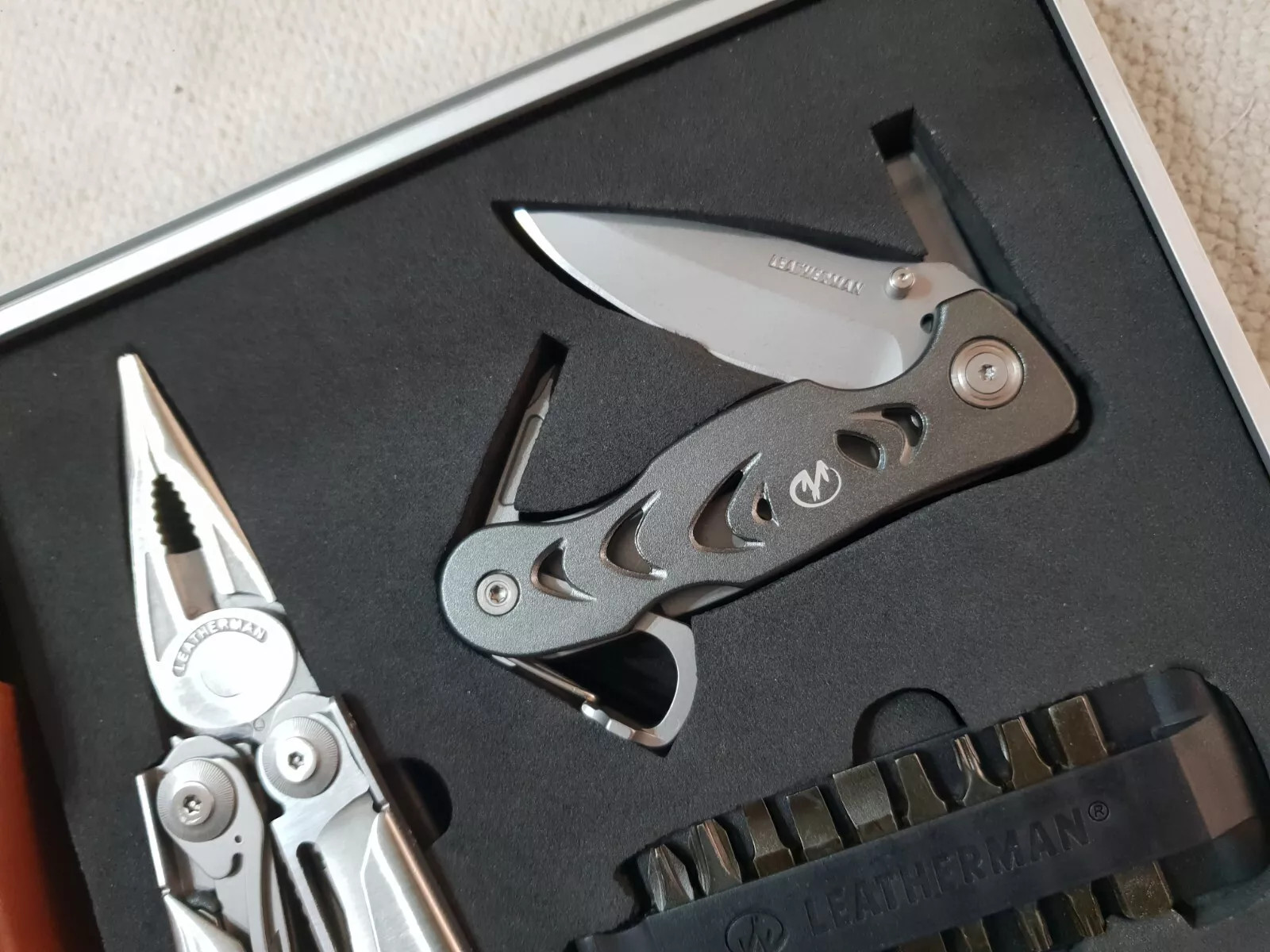 🔥 Leatherman Surge Gen 1 + C308 Knife Leather Premium Sheath New Collectors Set