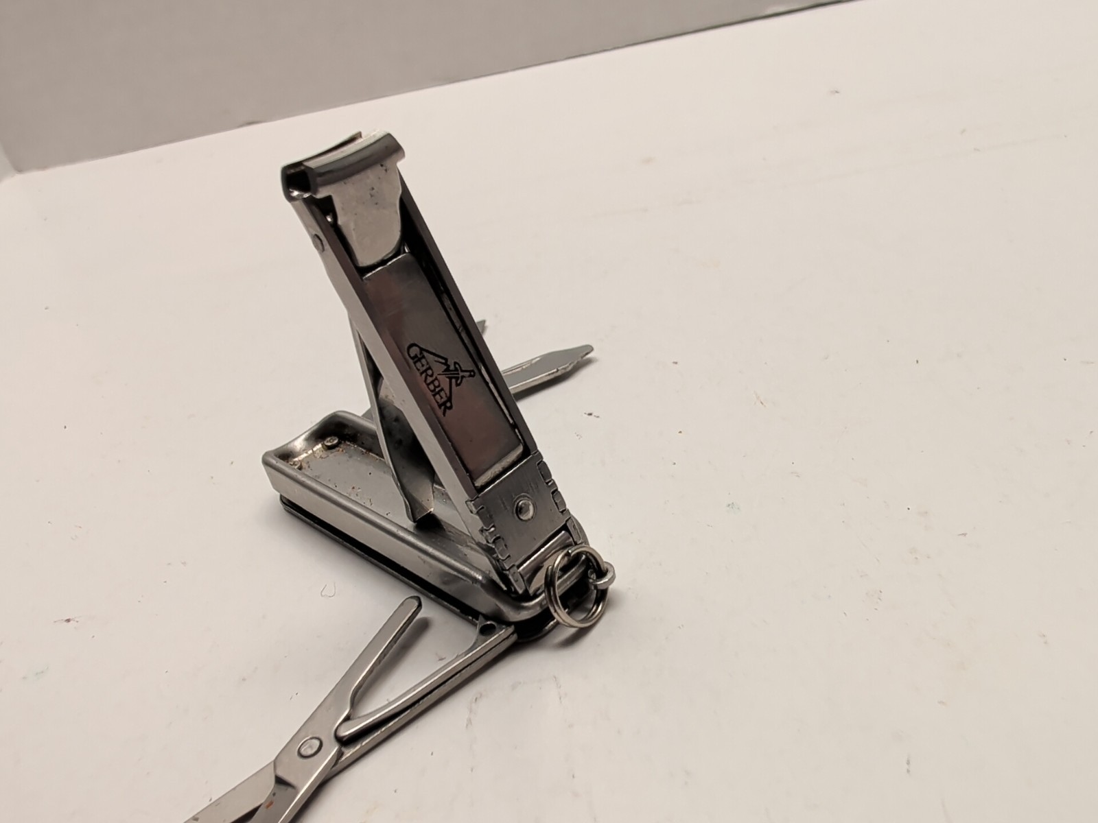 Gerber Deluxe Utility Clippers 22-07166 Scissors File Knife Key Ring Stainless