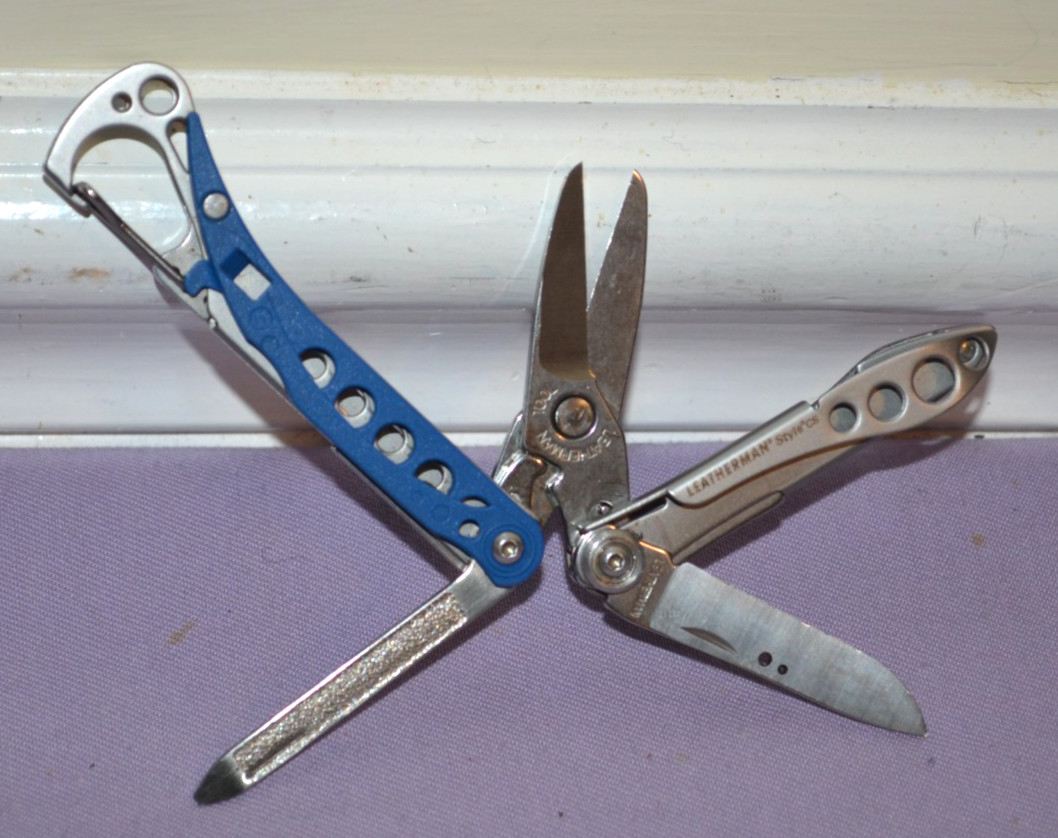 Leatherman Style CS Blue Stainless Multi-Tool Knife USA – Discontinued — Great