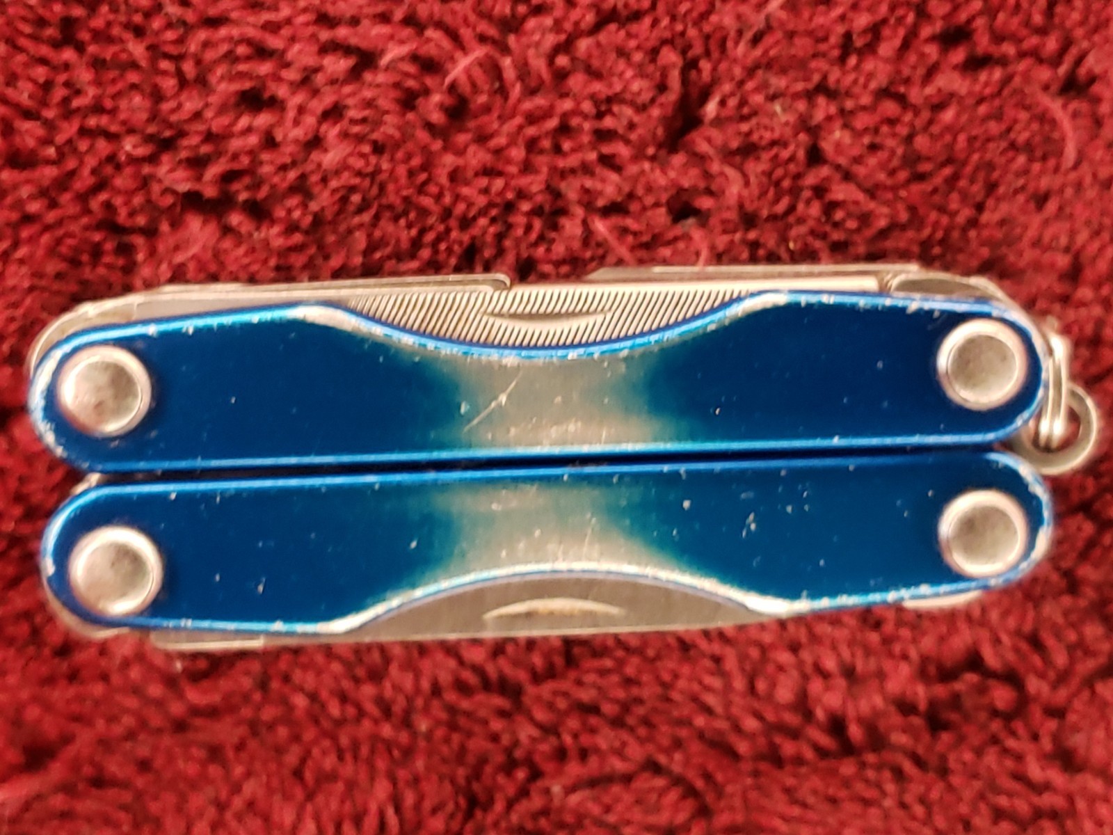 🔴 Leatherman Squirt P4 Multi-Tool Blue Keychain