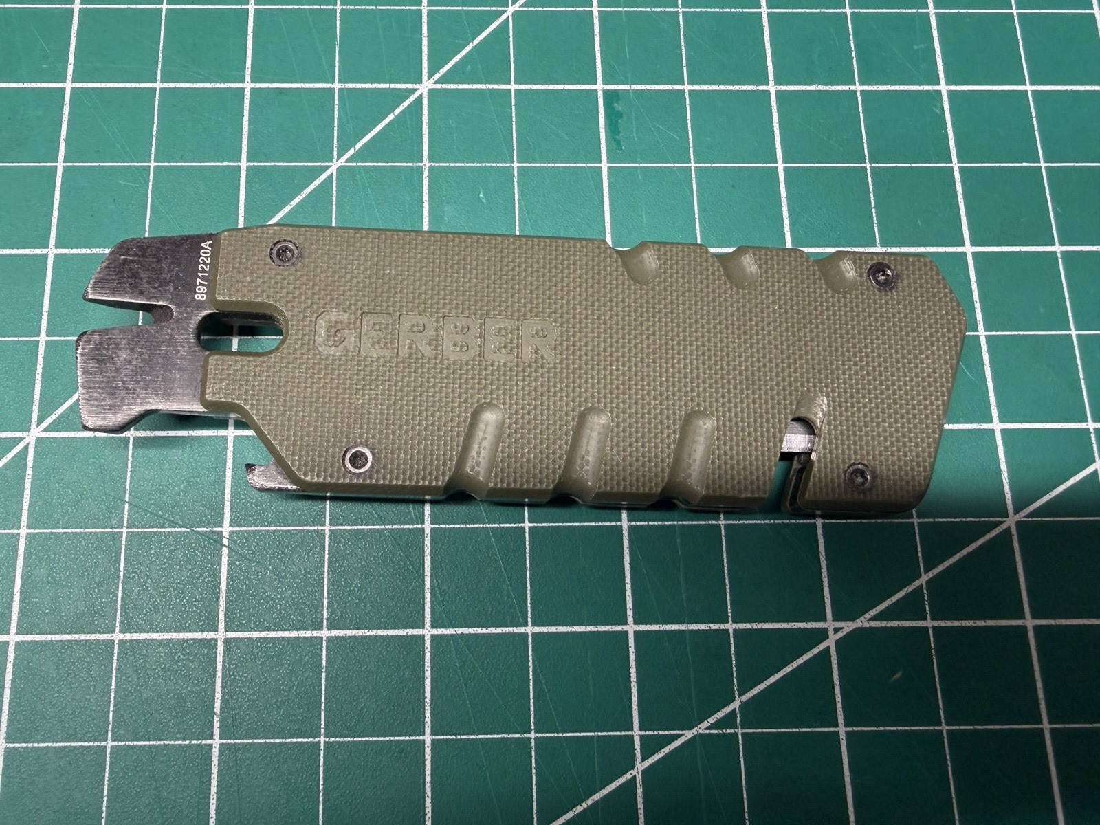 Gerber – Prybrid Utility Multi-Function Tool – Green