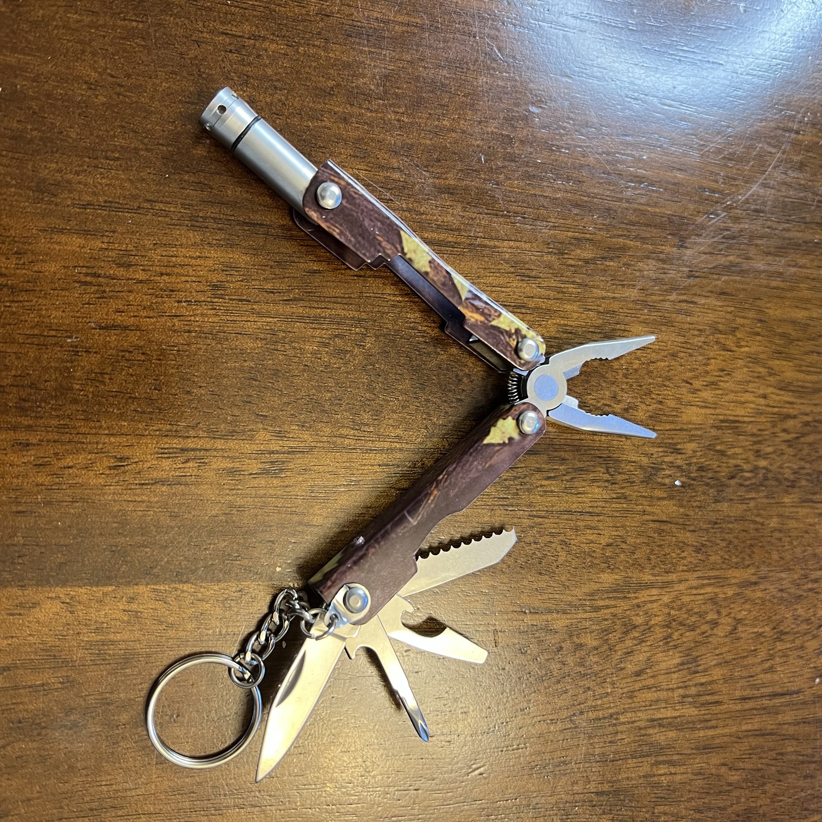 Multifunctional Pocket Tool with Keychain