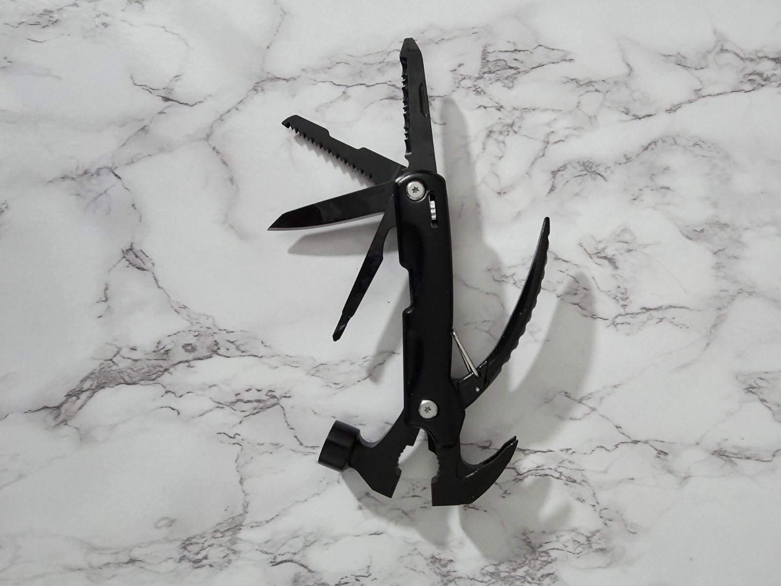 QuntionSt 12-in-1 Multitool with Hammer – Compact and Versatile Tool
