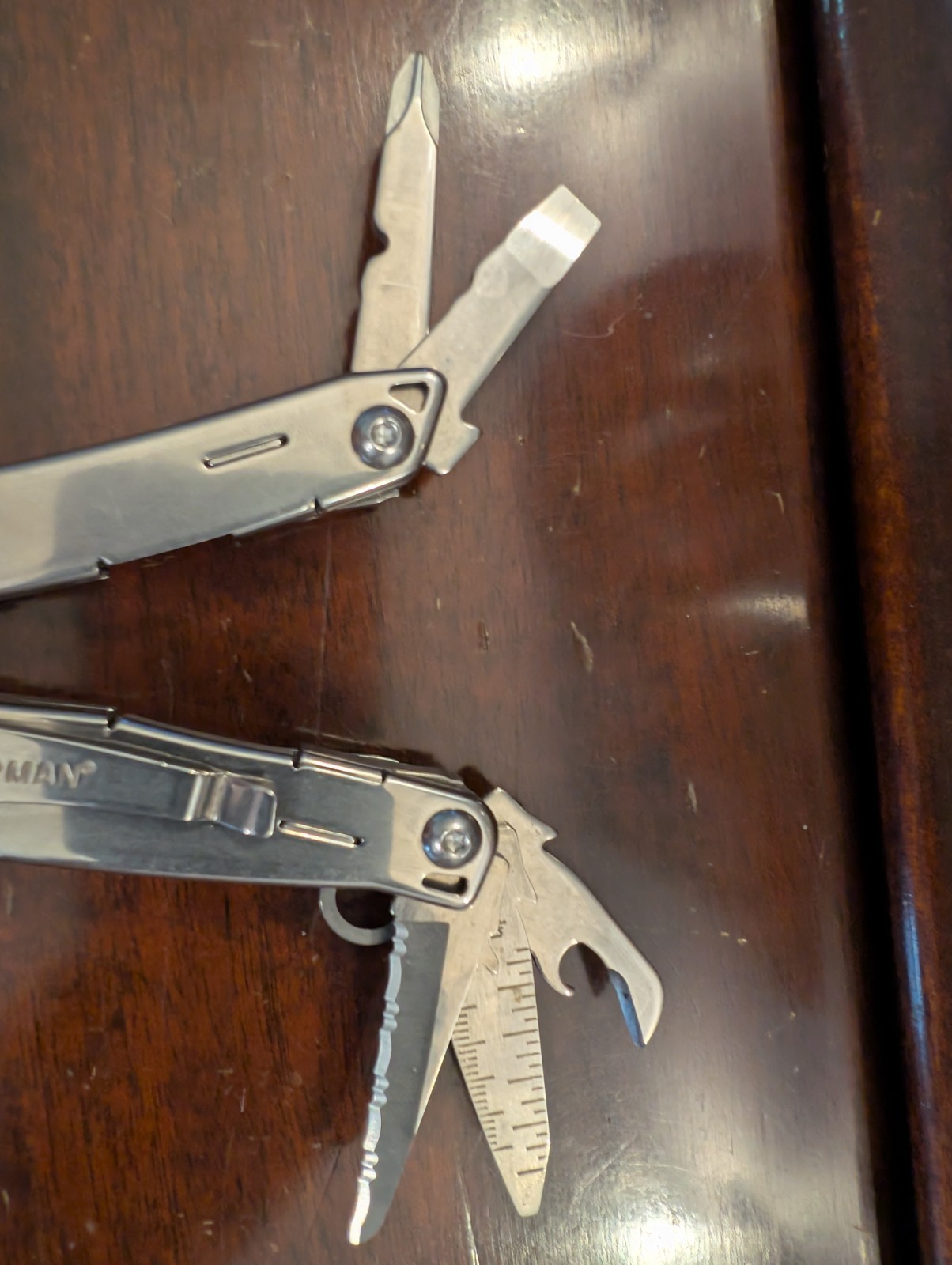 Leatherman Sidekick Multi-Tool, Knife, Pliers, Saw, EDC B