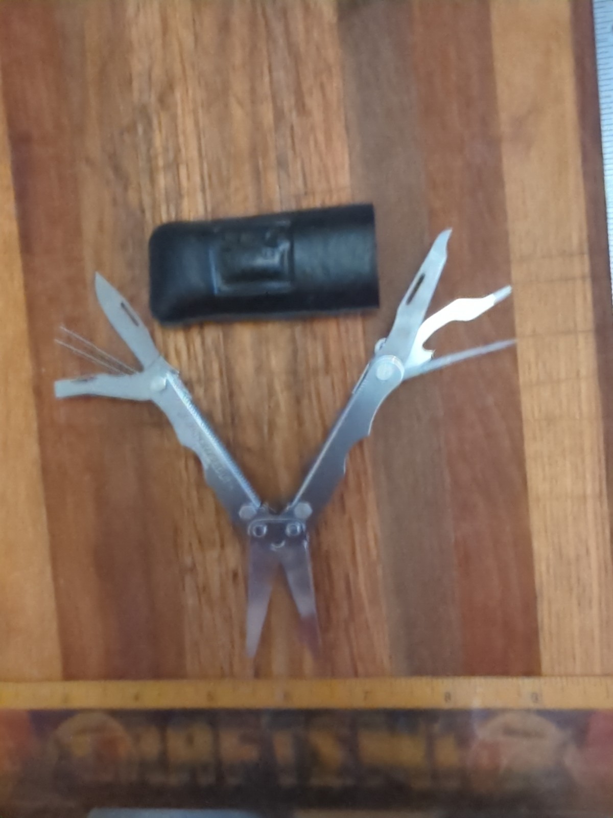 SOG Crosscut Mini Multi-Tool – Tweezers, Toothpick, Scissors, File, Screwdriver